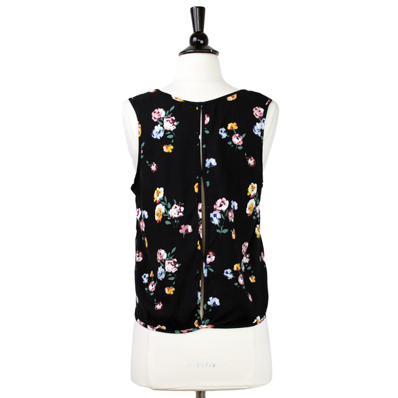 Cameo | Black Floral Print Tie Front Tank - Picture 3 of 5